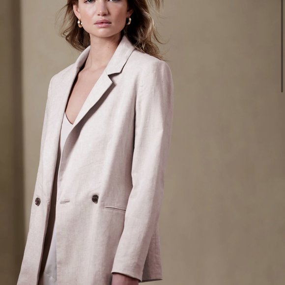 Never worn - Banana Republic Blazer - Picture 2 of 3